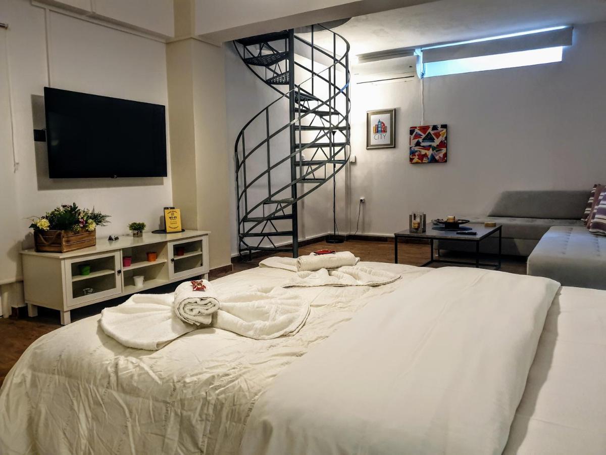 Апартаменти City House Loft Каламата Екстер'єр фото